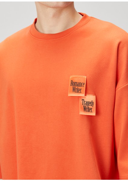 Turuncu Slogan Detaylı T-Shirt indirimleri
