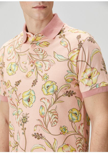 Pembe Polo Yaka Çiçek Desenli T-Shirt indirimleri