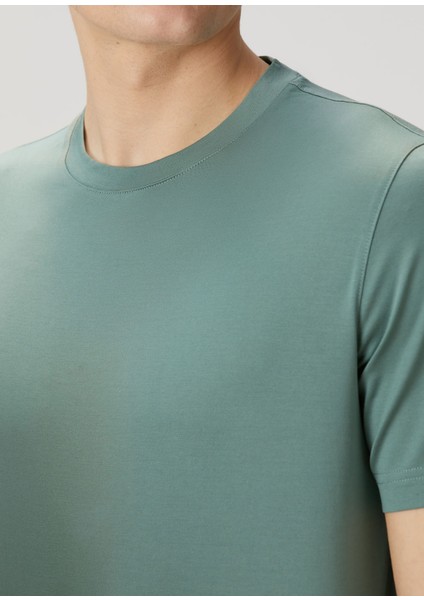 Açık Yeşil Basic T-Shirt