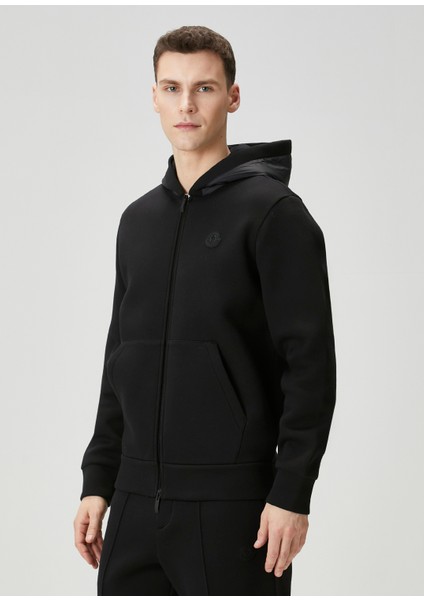 Siyah Kapüşonlu Sweatshirt