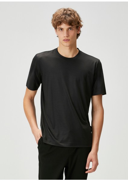 Siyah Yün T-Shirt