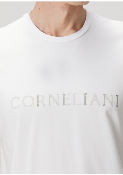 Beyaz Logo Nakışlı T-Shirt indirimleri