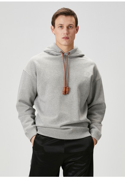 Gri Kapüşonlu Sweatshirt