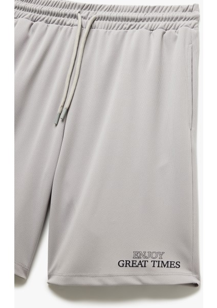Yeni Sezon Beli Bağcıklı Baskılı Cep Detaylı Oversize Spor Şort