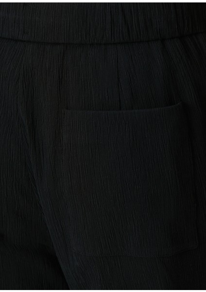 Siyah Pantolon