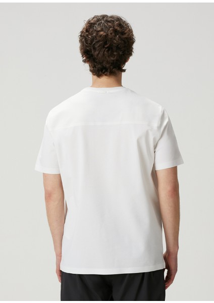Beyaz T-Shirt fırsatları