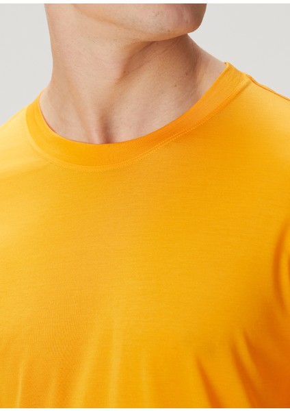 Turuncu Logo Nakışlı T-Shirt indirimleri