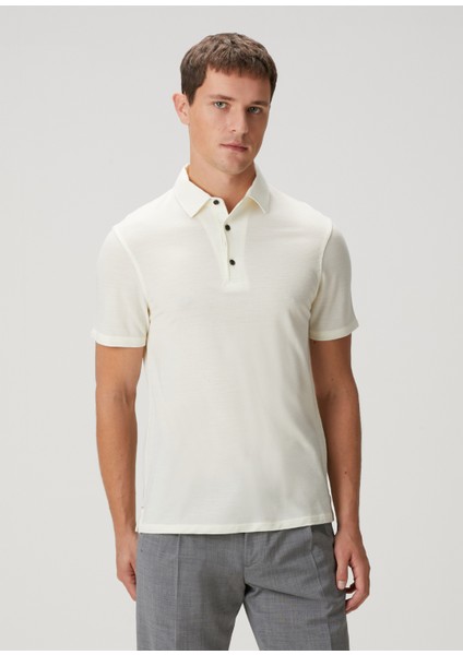 Beyaz Polo Yaka Yün T-Shirt