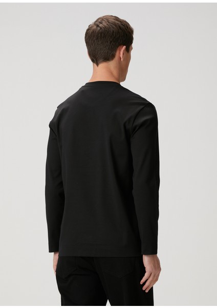Siyah Logo Detaylı Uzun Kollu T-Shirt fırsatları