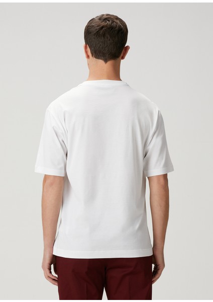 Beyaz Logo Desenli T-Shirt fırsatları