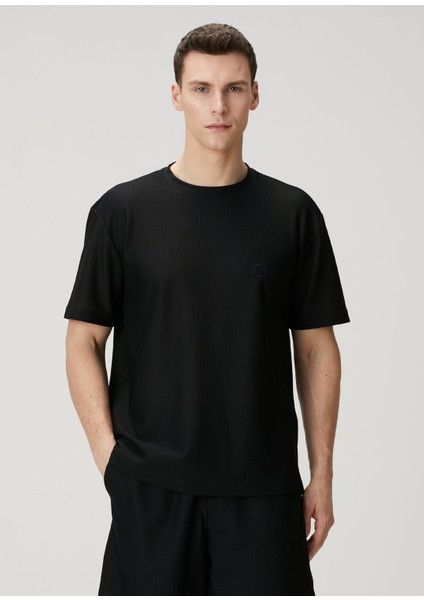 Siyah Logo Nakışlı T-Shirt modelleri