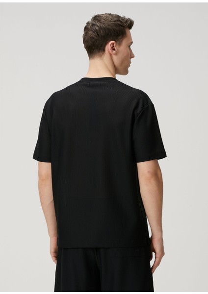 Siyah Logo Nakışlı T-Shirt fırsatları