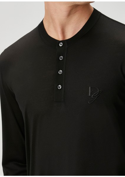 Siyah Yakası Düğmeli Uzun Kollu Ipek T-Shirt indirimleri