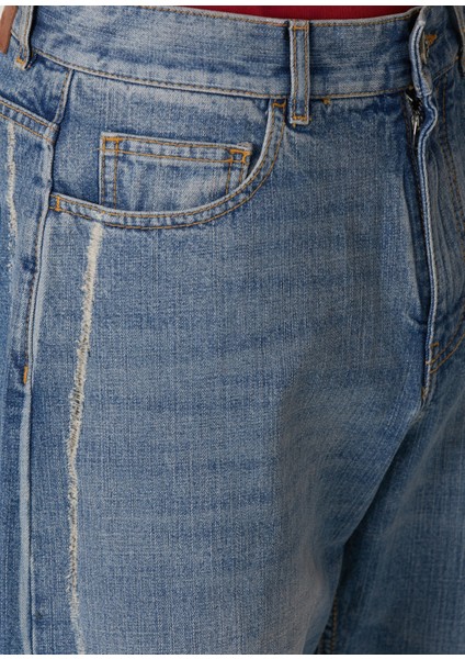 Mavi Logo Detaylı Jean Pantolon fırsatları