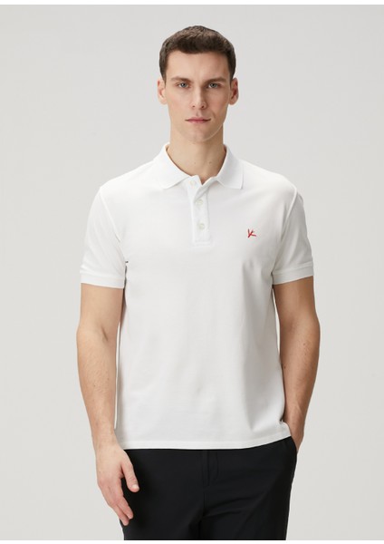 Beyaz Polo Yaka T-Shirt modelleri