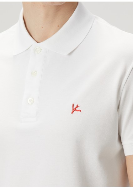 Beyaz Polo Yaka T-Shirt indirimleri