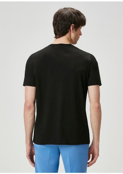 Siyah Yün T-Shirt fırsatları