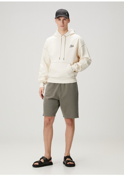 Kırık Beyaz Kapüşonlu Sweatshirt fiyatları