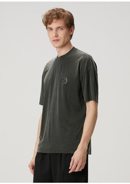 Koyu Yeşil Logo Nakışlı T-Shirt modelleri