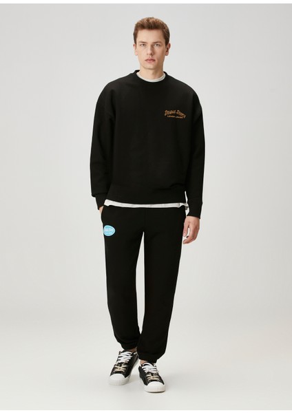 Siyah Figür Baskılı Slogan Detaylı Sweatshirt
