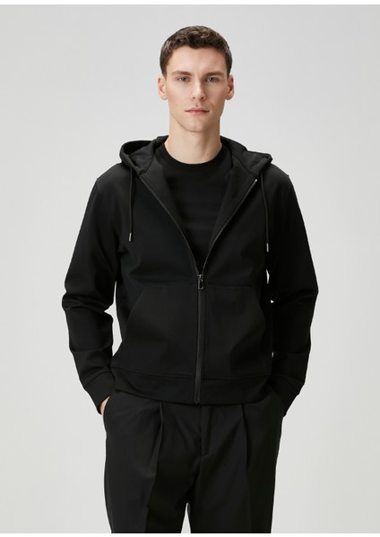 Siyah Kapüşonlu Sweatshirt
