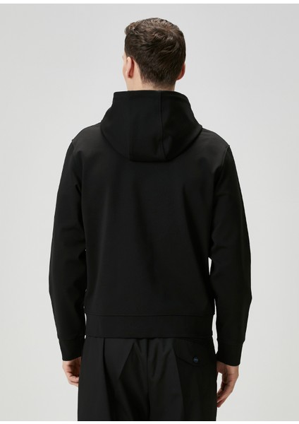 Siyah Kapüşonlu Sweatshirt