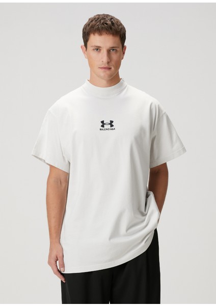 Beyaz Logo Nakışlı T-Shirt