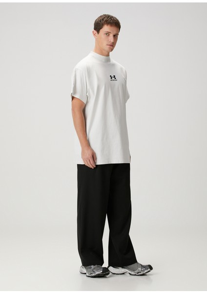 Beyaz Logo Nakışlı T-Shirt fiyatları