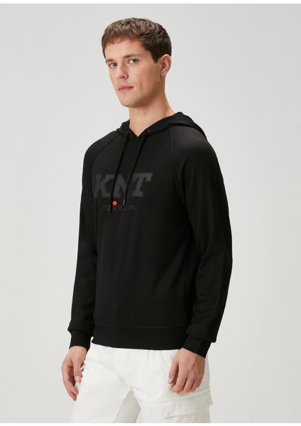 Siyah Kapüşonlu Logo Detaylı Sweatshirt modelleri
