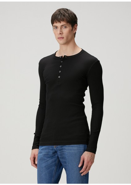 Siyah Uzun Kollu T-Shirt