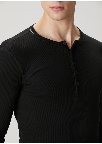 Siyah Uzun Kollu T-Shirt