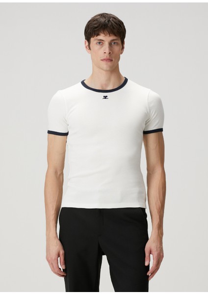 Beyaz Logo Nakışlı T-Shirt