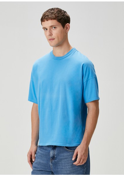 Mavi Yazı Baskılı T-Shirt modelleri