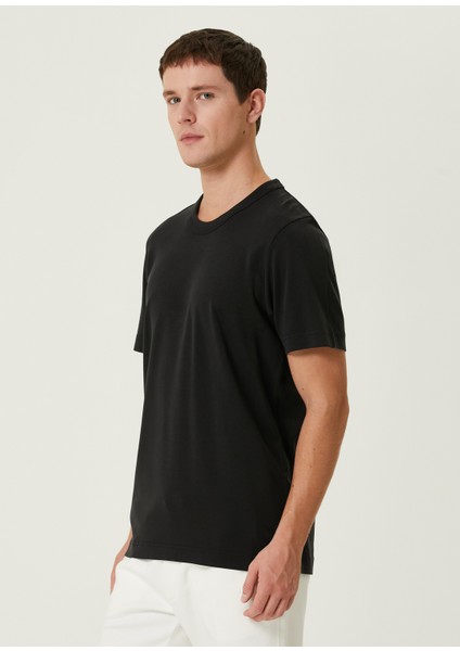 Siyah T-Shirt modelleri