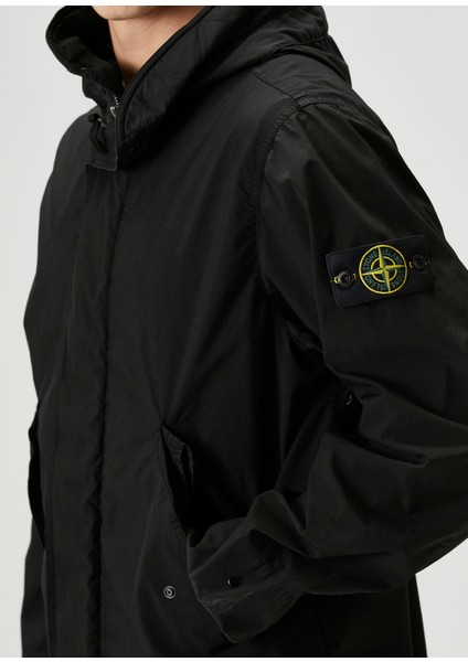 Siyah Kapüşonlu Parka
