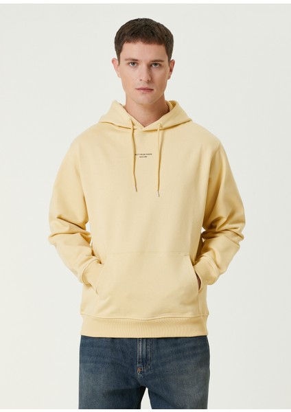 Sarı Kapüşonlu Logo Detaylı Sweatshirt