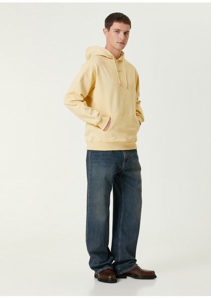 Sarı Kapüşonlu Logo Detaylı Sweatshirt