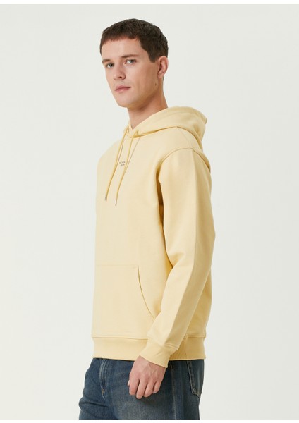 Sarı Kapüşonlu Logo Detaylı Sweatshirt