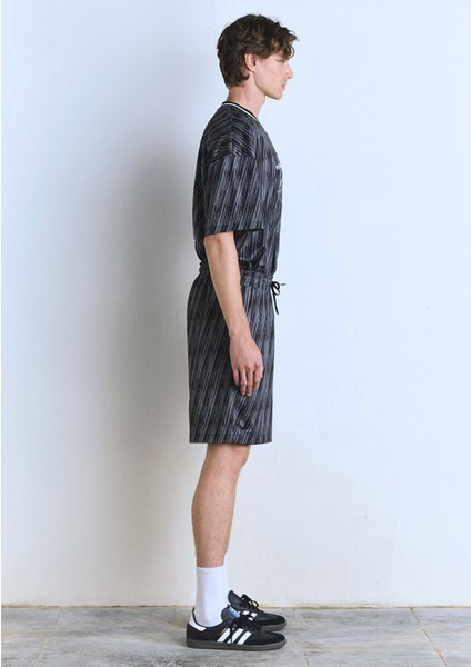 91 Baskılı Siyah Şort 0410289-90556 fırsatları