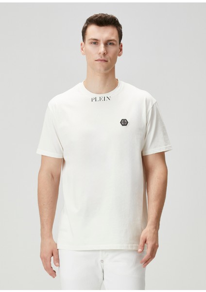 Kırık Beyaz Logo Detaylı T-Shirt