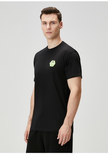 Siyah Logo Detaylı T-Shirt modelleri