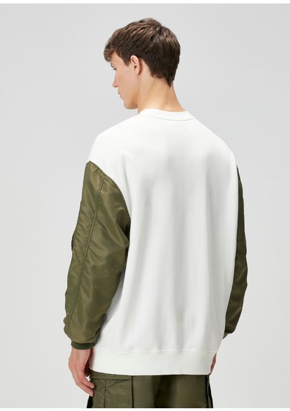 Haki Beyaz Sweatshirt fırsatları