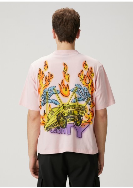 Pembe Figür Baskılı T-Shirt