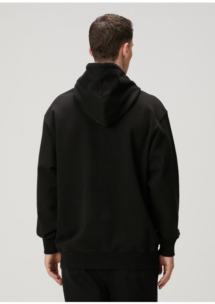 Siyah Kapüşonlu Sweatshirt