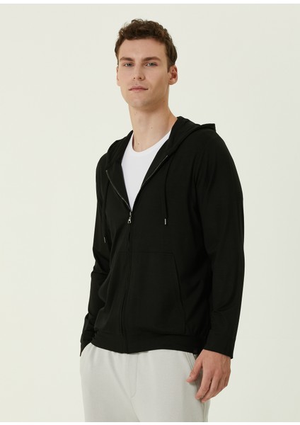 Siyah Kapüşonlu Sweatshirt