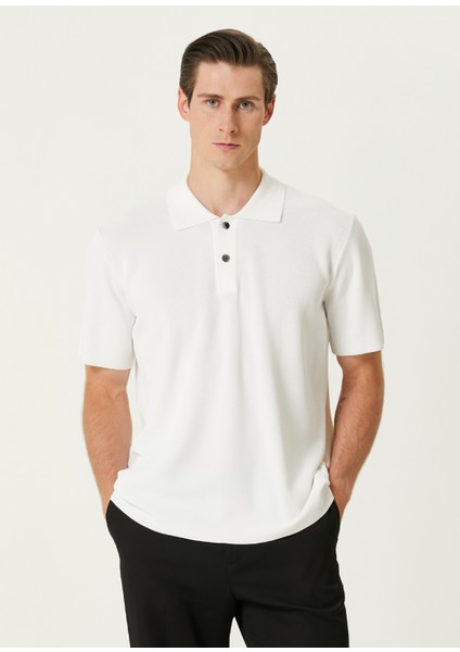 Kırık Beyaz Polo Yaka T-Shirt