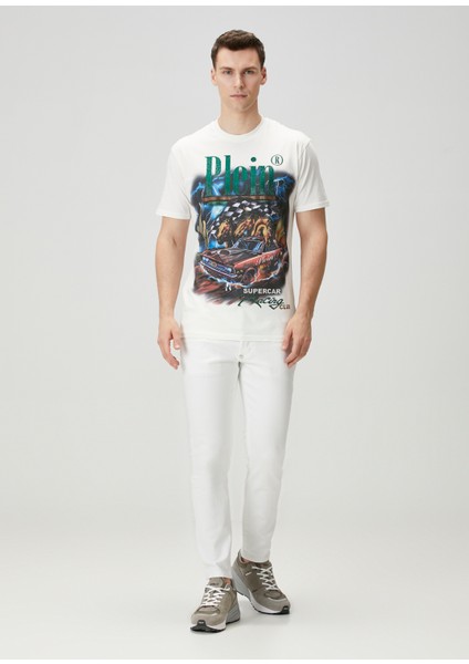 Beyaz Figür Baskılı Logo Detaylı T-Shirt fiyatları