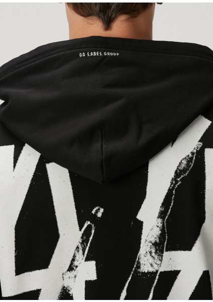 Siyah Kapüşonlu Logo Detaylı Sweatshirt