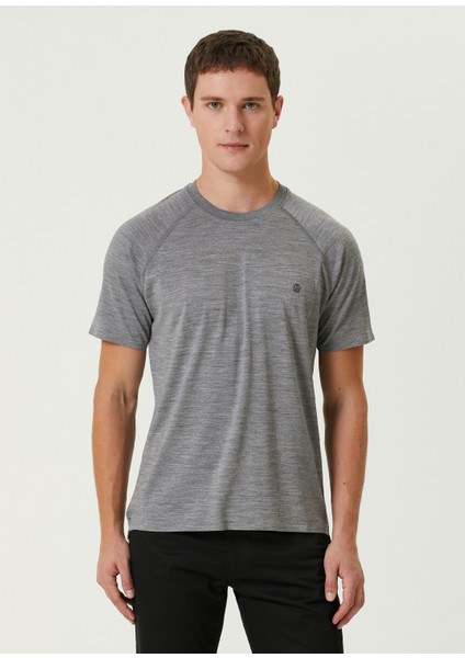 Gri Logo Detaylı Yün T-Shirt