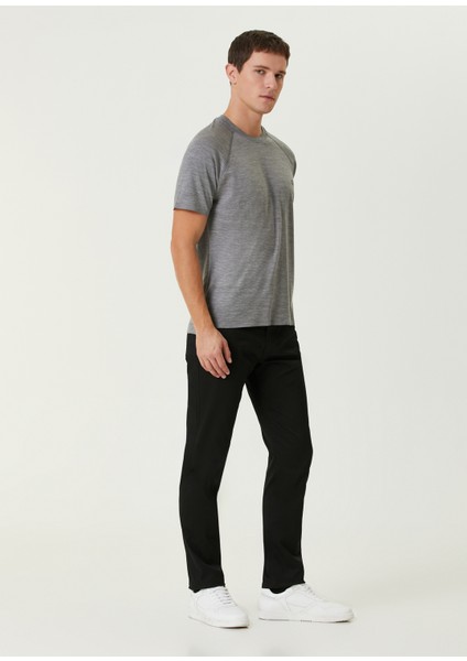 Gri Logo Detaylı Yün T-Shirt fiyatları